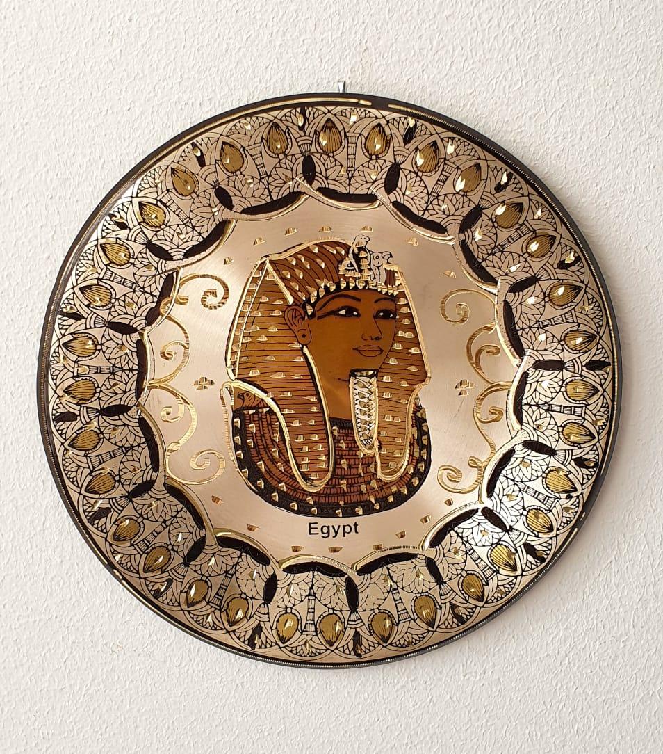 Handcrafted copper wall plate for Tutankhamun    لوحة حائط نحاسية مصنوعة يدويًا لتوت عنخ آمون - ShebaEU - متجر سبأ